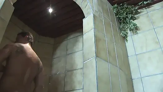 Milf in einem wellness-center gefickt