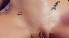 बड़े स्तनों वाली सेक्सी सुनहरे बालों वाली हॉटवाइफ मालिश वाले बुरे ड्रैगन डिल्डो पर उछलती है जबकि व्यभिचारी पति बड़ी गांड वाली चोदने लायक मम्मी डिल्डो चुदाई रिकॉर्ड करता है