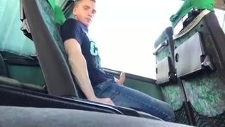 W autobusie dalekobieżnym