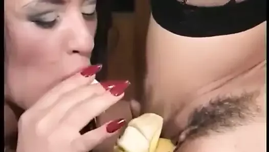 Lesbische Girls Spielen с Banane