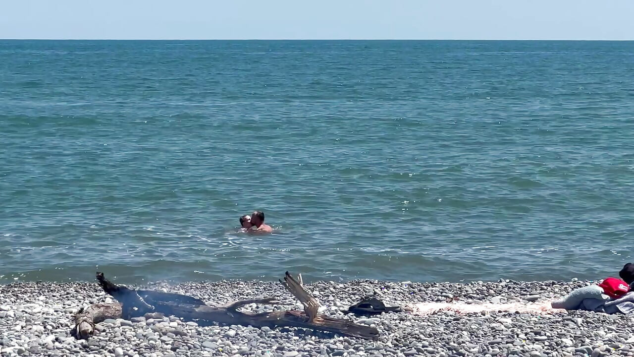 Horny guys have sex on the beach - cums multiple times in a twink's hole