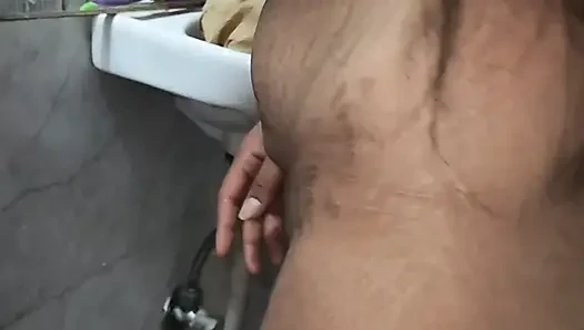 XXX полный фильм суннитская бхабхи Ванная в душе Tim Villle полностью удовлетворена со своим мужем в первый раз полное удовлетворение деревенской горячей BHD