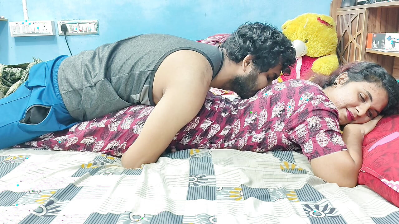 Mallu girl hot ass kiss romance