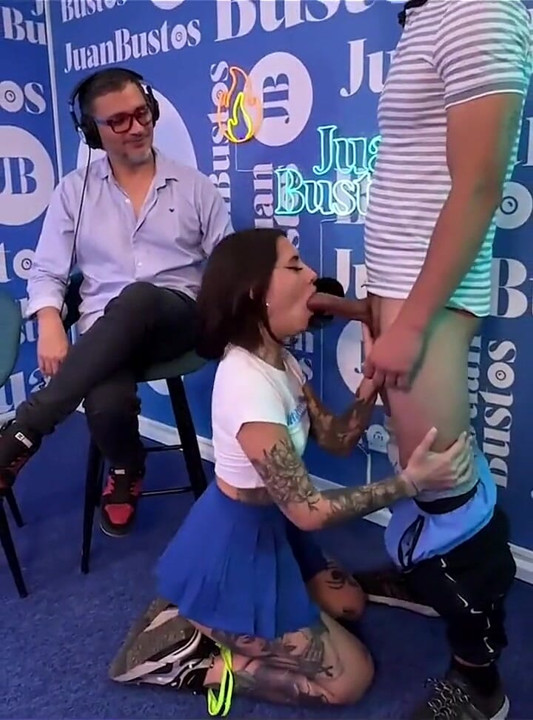 Blaze Rager thích làm tình qua đường lỗ hậu mạnh bạo với con cu khổng lồ trong juan bustos podcast