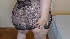 Beautiful masked bbw mature mom in black lingerie shows her fat tasty ass and pussy.