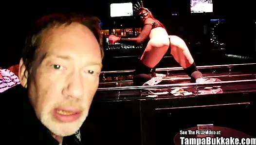 Kleine Titten, Stripperin, Fotze, Creampies, Gangfuck Club Stage Jizz!