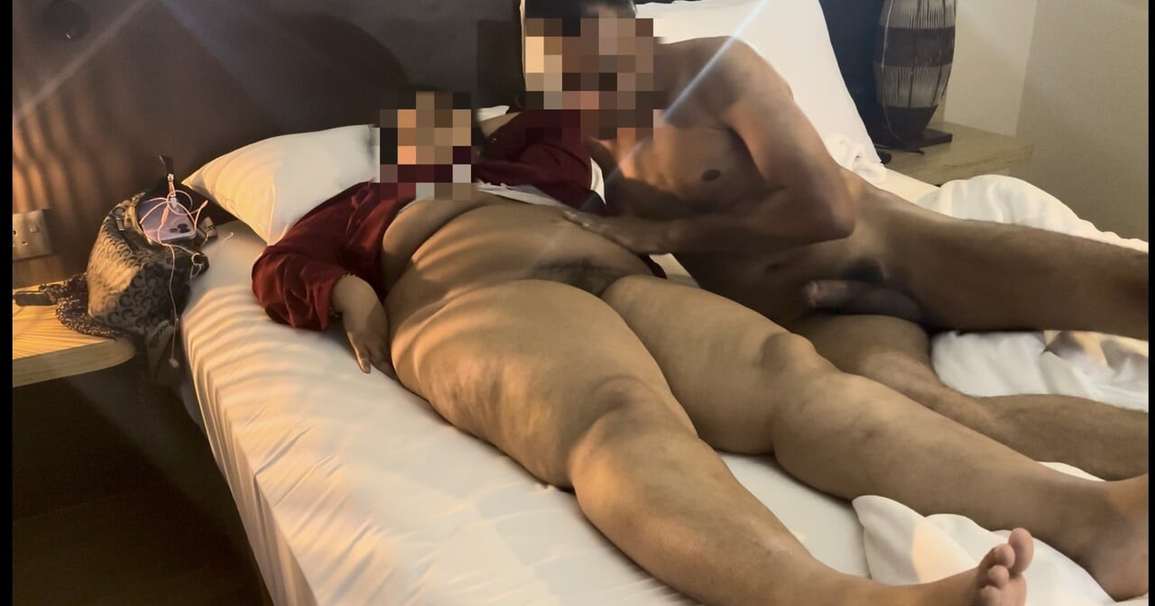 私と妻のチェックインホテル