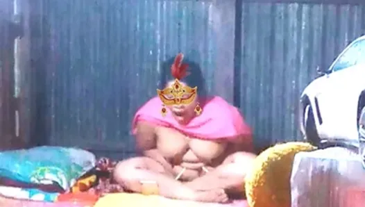 Desi village aunty showing her big boobs and body.