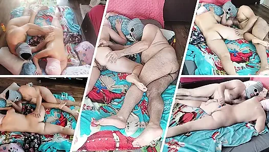 Vorspiel im schlafzimmer mit einem amateur-paar.