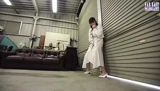 Cewek ini dipuasin sama besar sampai tetesan hangat di kencan klimaks dua mulutnya - 1/4