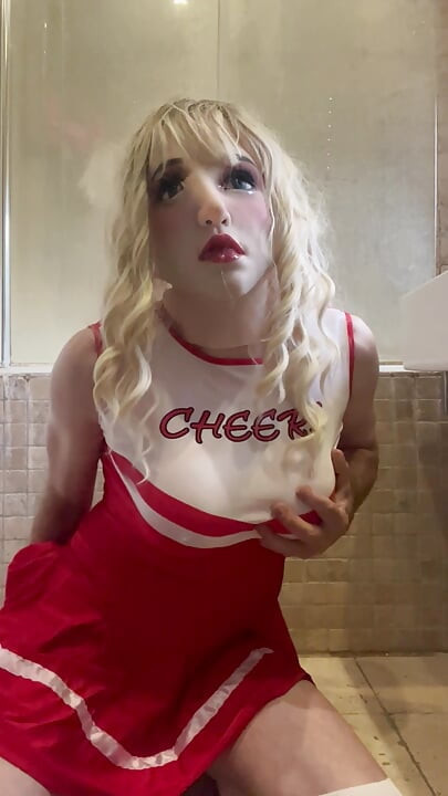 Sissy cheerleader fucking her dildo