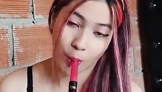 Молодая колумбийская девушка