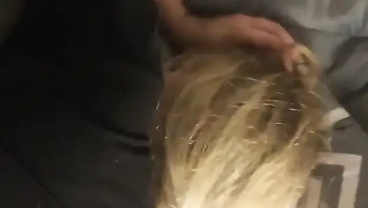 Cewek hot rambut pirang suka dientot enak