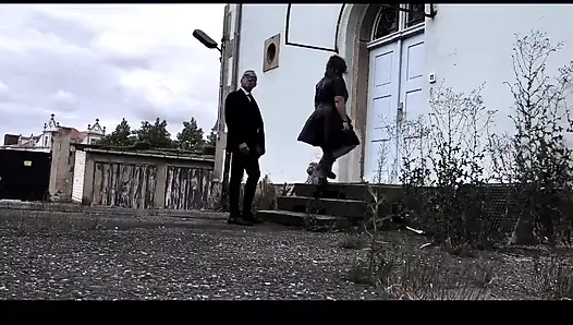 Dominatrix Nyonya April - langkah-langkah kebenaran khusus