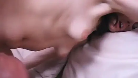 Dikejutkan sama suaminya yang lagi ngentot sama sahabatnya sendiri!