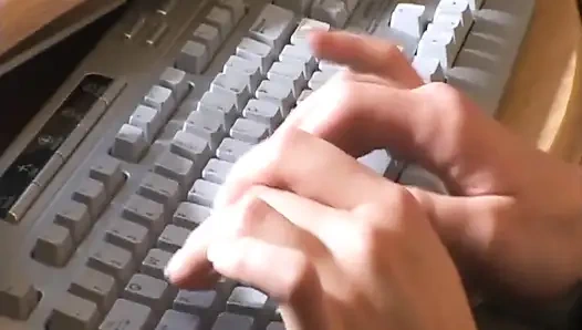 Крошка с большими сиськами обожает задницу