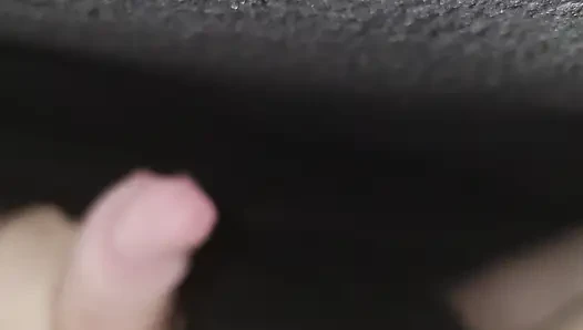 Bir kez daha azgınım maalesef amcığım yok çünkü yardım etmek zorunda kaldım