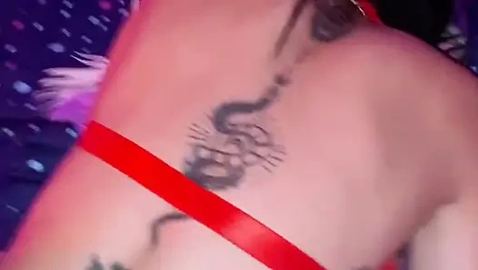 Bir yabancıyla sikişiyorum