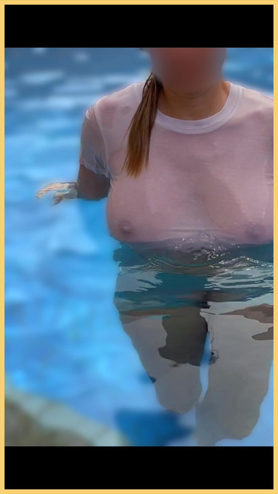 Wifey, nasses hemd im pool mit perfekten bhless titten