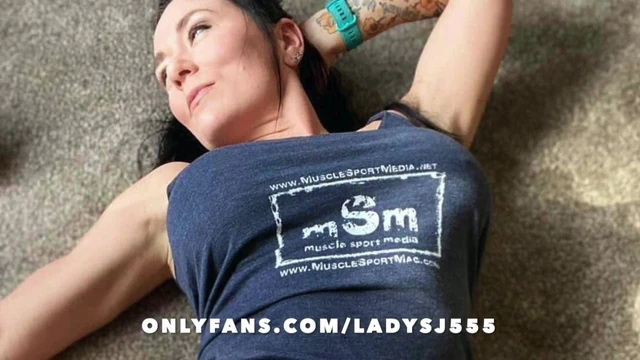 Lady SJ Cucumber Dildo to Orgasm Masturbating Showering