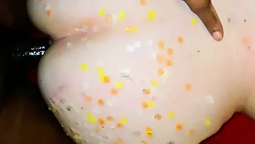 Büyük kaltak doğum günü mumları ve dölleme seansı