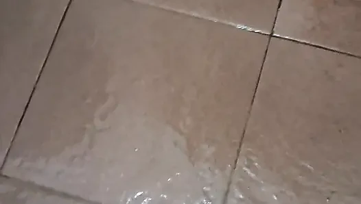 Yarağımı emmen için sana ihtiyacım var!