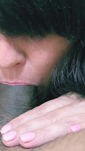 لحظة مذهلة من "مشهد جنسي عاهرة ميلف حار مع رجل بي بي سي"