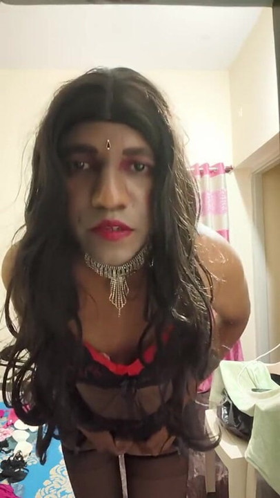 Nisha Priya Sissy Crossdresser from Banglore India showing her sexy big hard dick with her sexy butts
