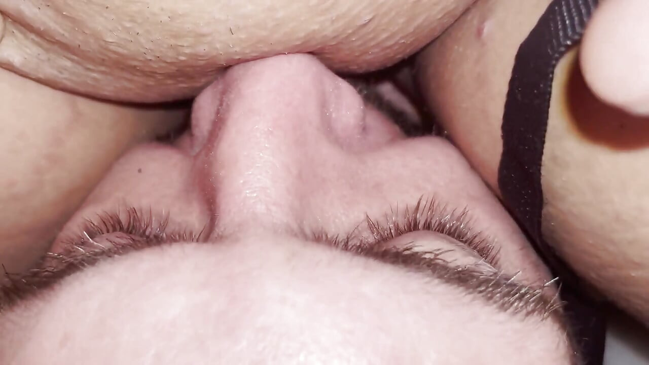 Facesitting