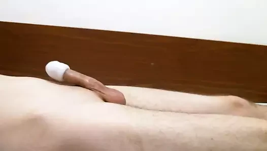 kırmızı tanga içinde yumurta ile mastürbasyon