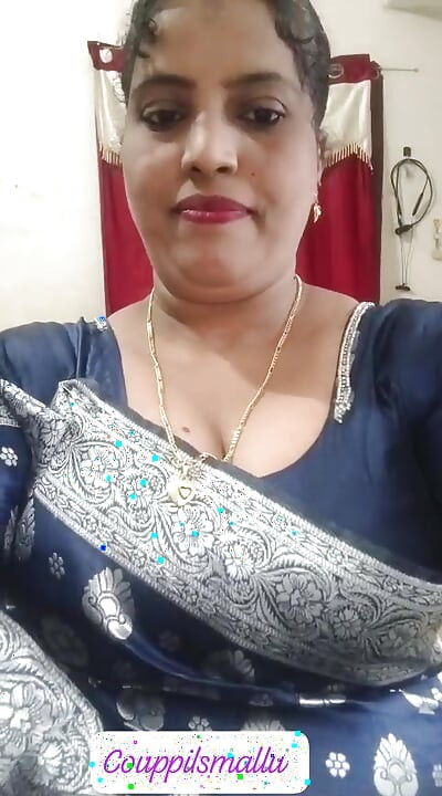 Your own aunty, shining in a saree