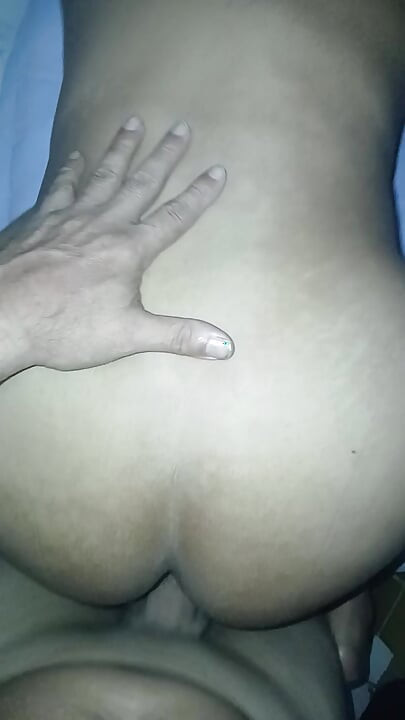 Comiendo morena casada parte 1