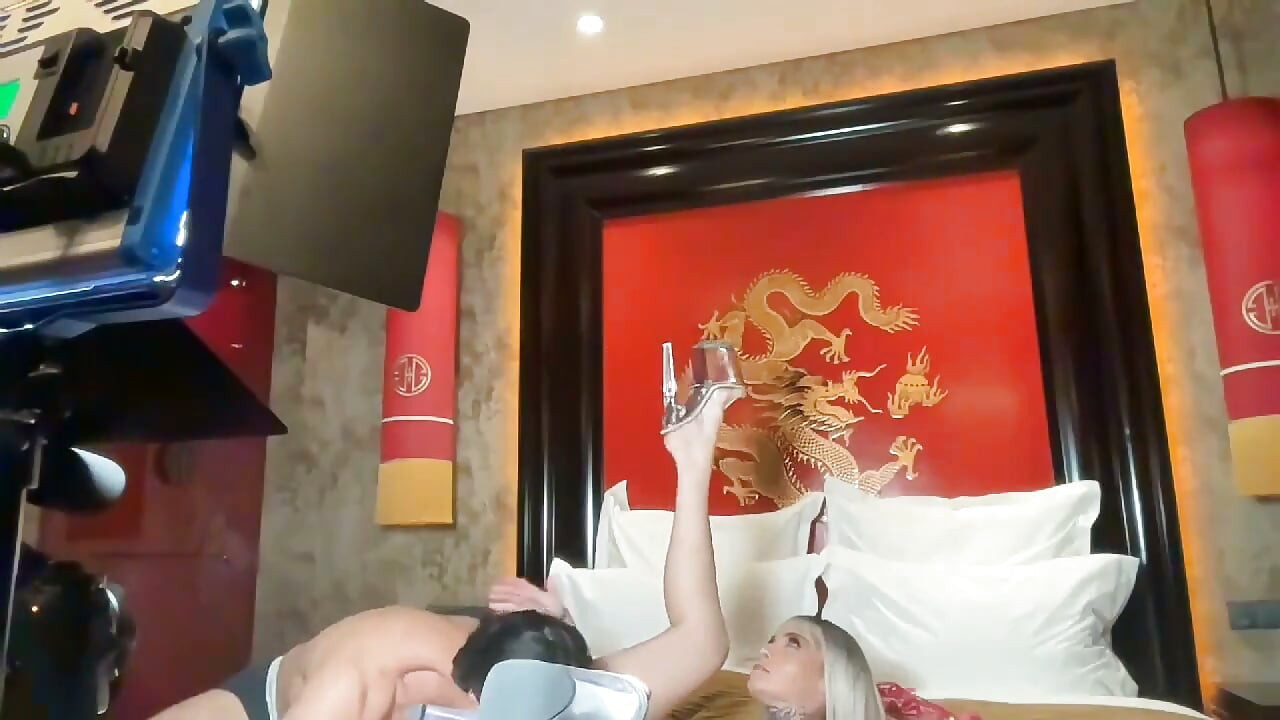 Моето лайв стриймване с моята курвенска порнозвезда Dream Tabitha Poison