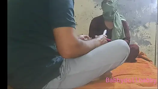 Öğretmen öğrencilerine prektik seks öğretiyor