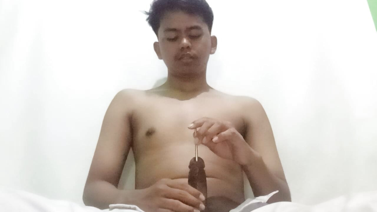Sounding cock with great pleasure