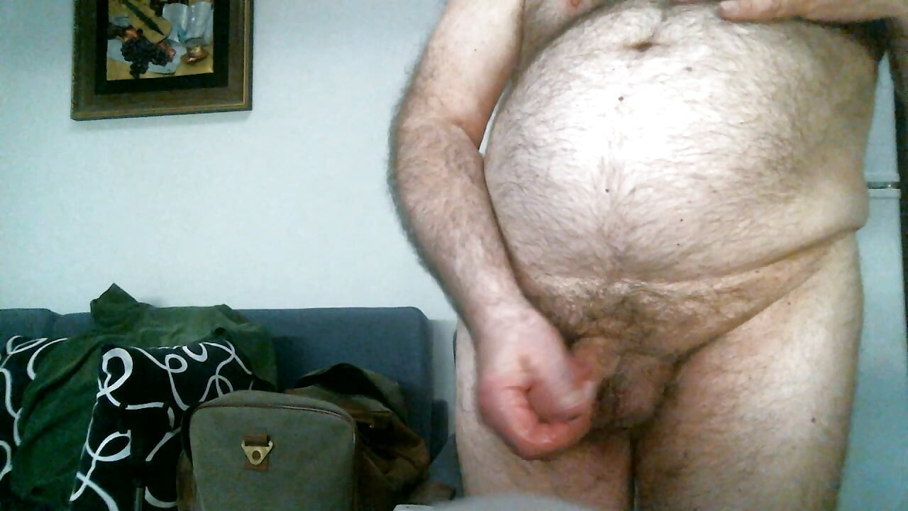 Stroking on This Fun, Live Cam Show