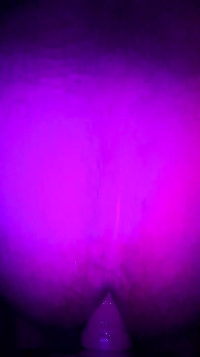 Im in a pink mood tonight