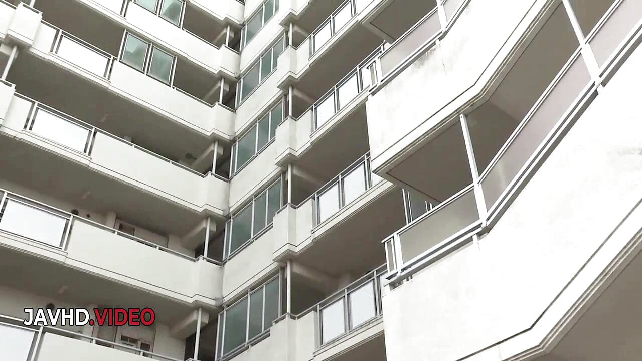 Nana Nakamuras ville japanske gruppesexorgie