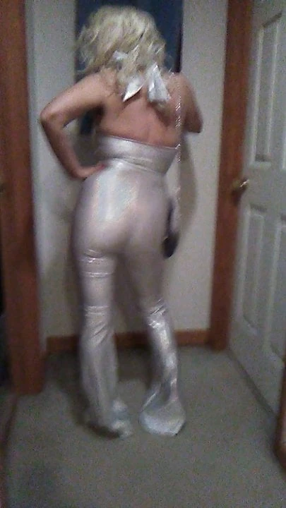 bi hot wife disco fever