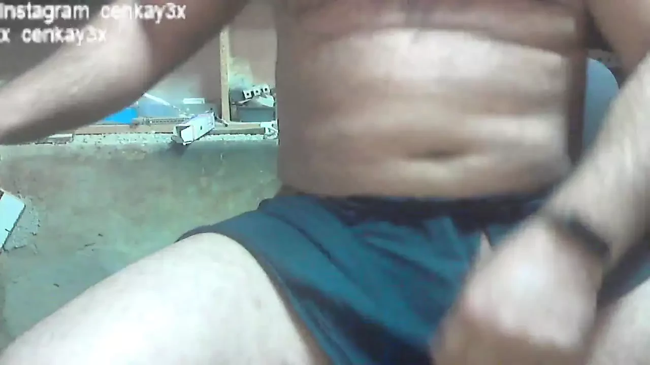 Horny Daddy Cums Repeatedly on Live Webcams
