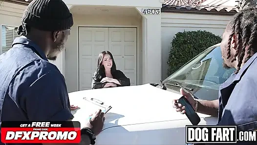 DOGFART - die vollbusige milf jennifer white wird von Repo-typen nach dem Casino-Betrug des ehemanns doppelpenetriert