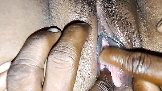 Desi bhabhi ka chut msaj part 1