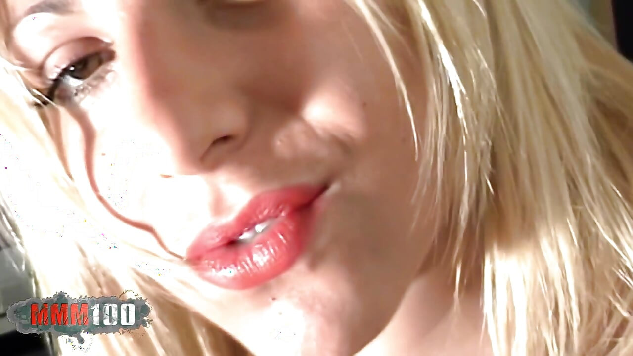Raquel: Nice Blonde with Big Boobs Raquel Getting Naked on the Sofa