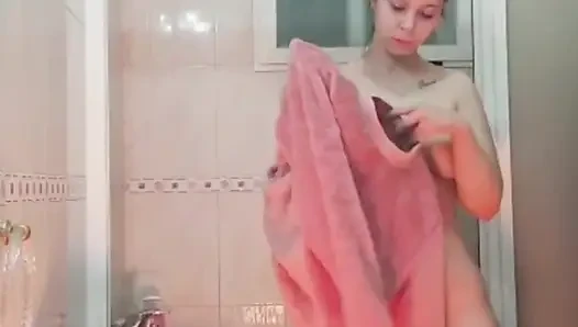 Freundin Unter Der Dusche