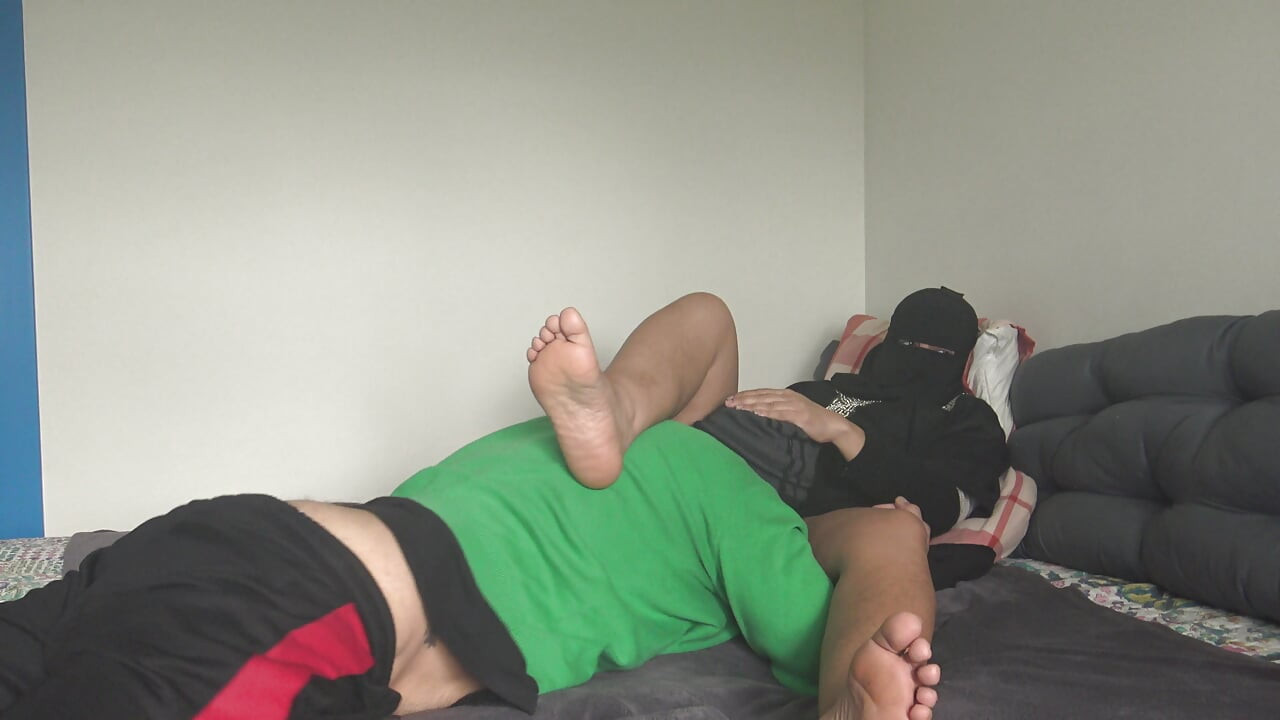 70岁的印度穆斯林奶奶让我舔她的阴户