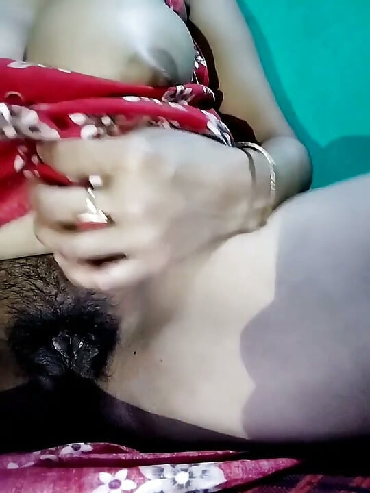 관능적인 신체 탐색 - 우유 젖탱이 누르기, 깊은 핑거링 및 후장 플레이
