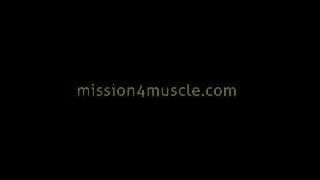 Adoração muscular ao redor do mundo m4m