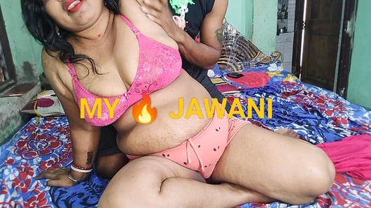 Indian BBW Payal bhabi meri land ko dekh ke dar gayi.....wow so hot Indian moscular women