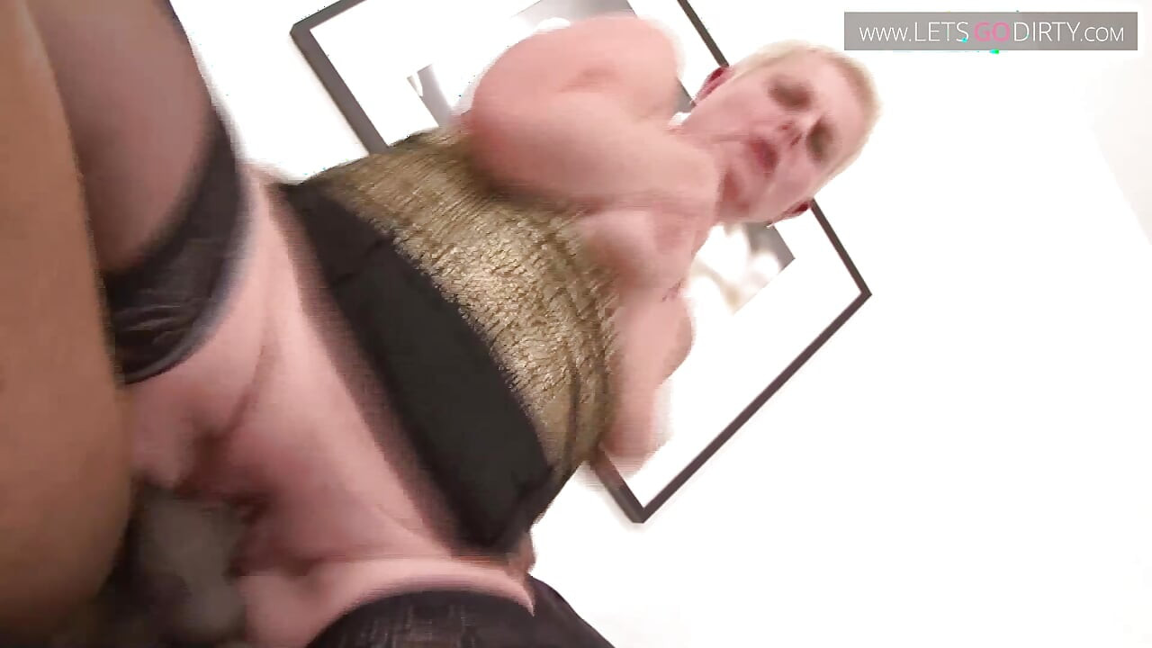 Milf gets pussy licked then rides a huge black cock to a mouth cumshot