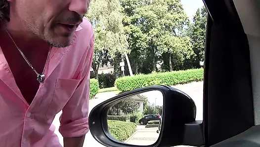 Сексуальной милфе с большими сиськами жестко отшпилили ее киску